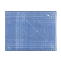 Lori Holt Cute Cuts Cutting Mat - 18" X 24"