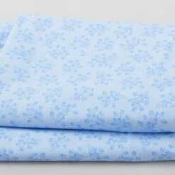 Bouquet Favorites - Bouquet Clusters Light Blue 3 Yard Cut