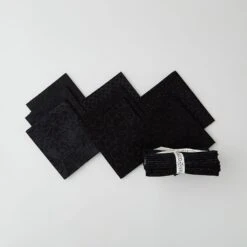 Solitaire Black Fat Quarter Bundle