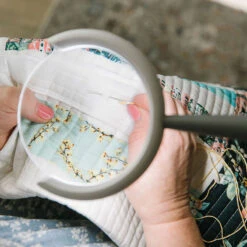 Daylight Magnificent Pro™ 3-in-1 Magnifying Lamp -Crafty Haven db66a744 69d5 3850 aa3a 5abd29950b3d