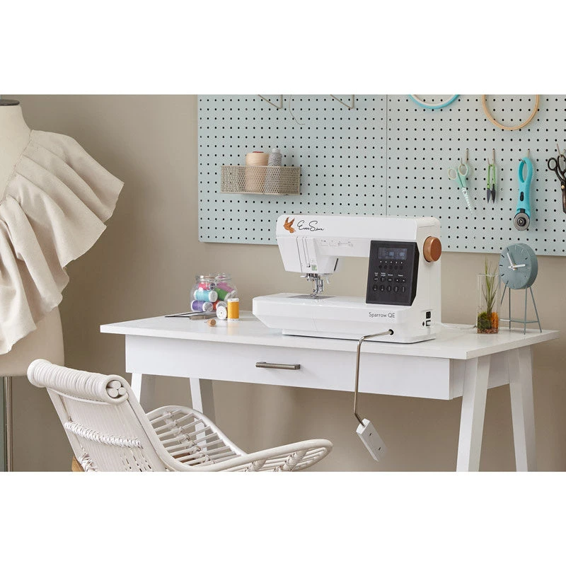 EverSewn Sparrow QE - Quilter's Edition Sewing Machine 4 EverSewn Sparrow QE - Quilter's Edition Sewing Machine - Image 2